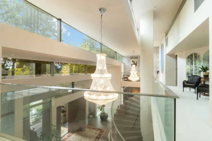 1919 W 57th Avenue, Vancouver, BC