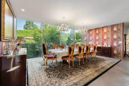 Kitchen Island Photo of 1919 W 57th Avenue, Vancouver, BC