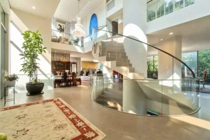1919 W 57th Avenue, Vancouver, BC