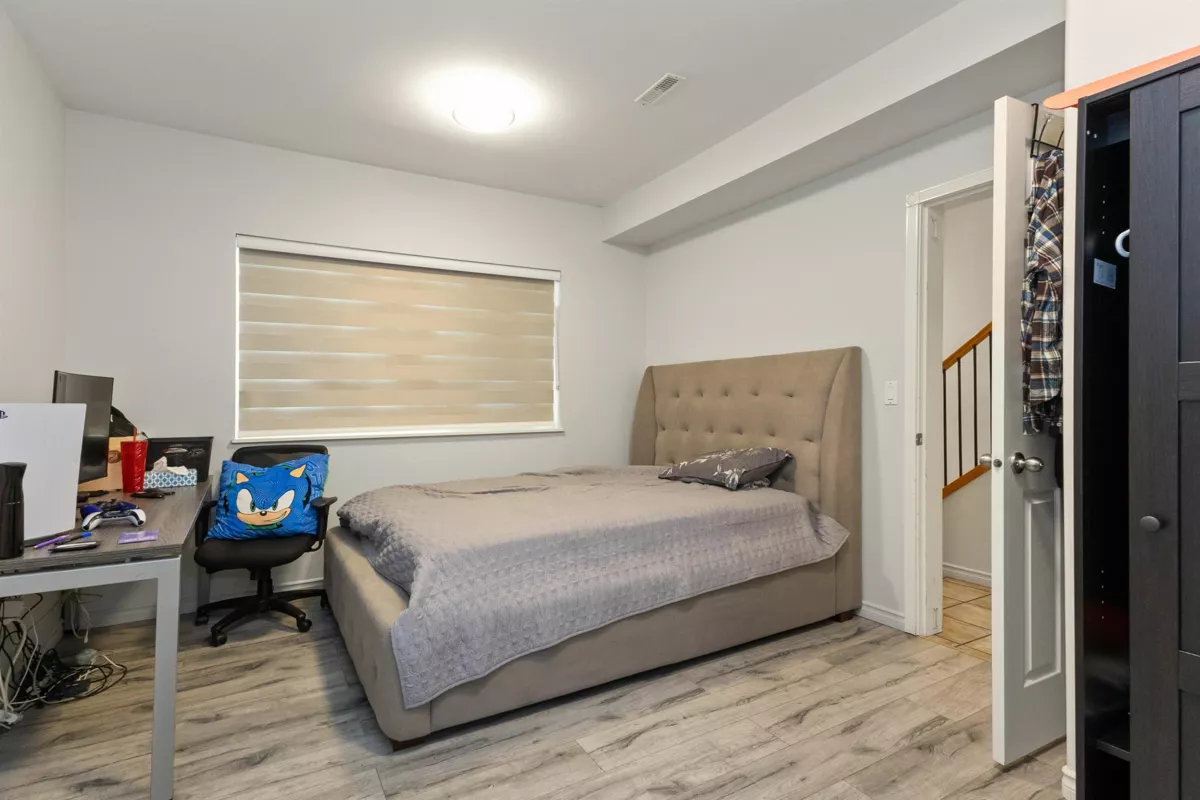 Powder Room Photo of 34463 Lariat Place, Abbotsford, BC