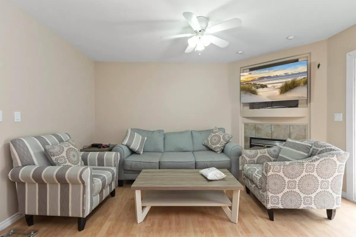 Primary Bathroom Photo of 34463 Lariat Place, Abbotsford, BC