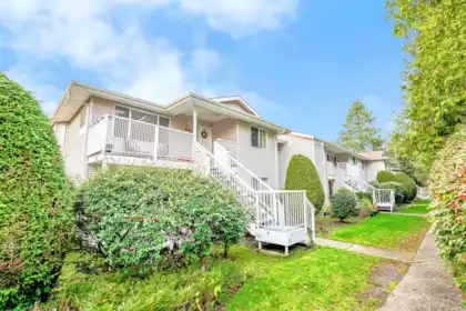 Basement Recreation Room Photo of 407 13963 72 Avenue, Surrey, BC
