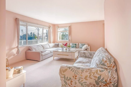 Breakfast Nook Photo of 407 13963 72 Avenue, Surrey, BC