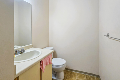 Walk-In Closet Photo of 407 13963 72 Avenue, Surrey, BC