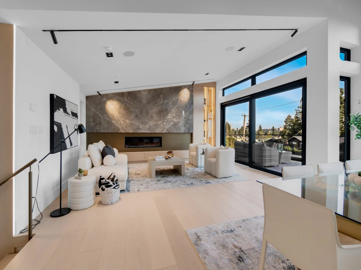 Family Room Photo of 2423 Mathers Avenue, West Vancouver, BC