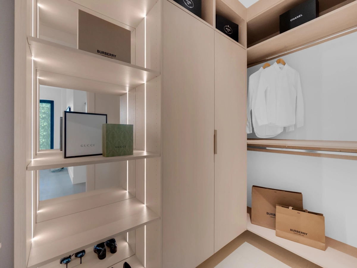 Loft / Bonus Room Photo of 2423 Mathers Avenue, West Vancouver, BC