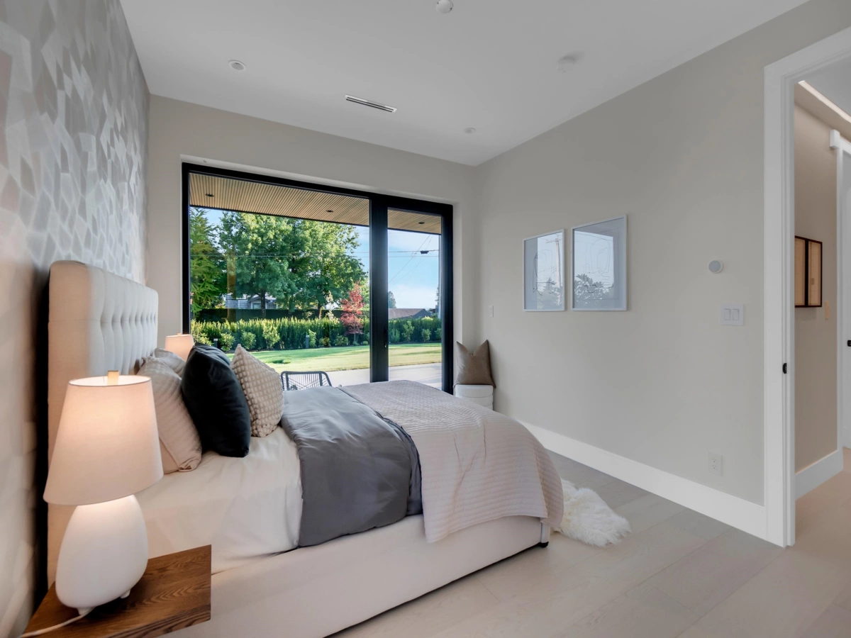 Mudroom Photo of 2423 Mathers Avenue, West Vancouver, BC