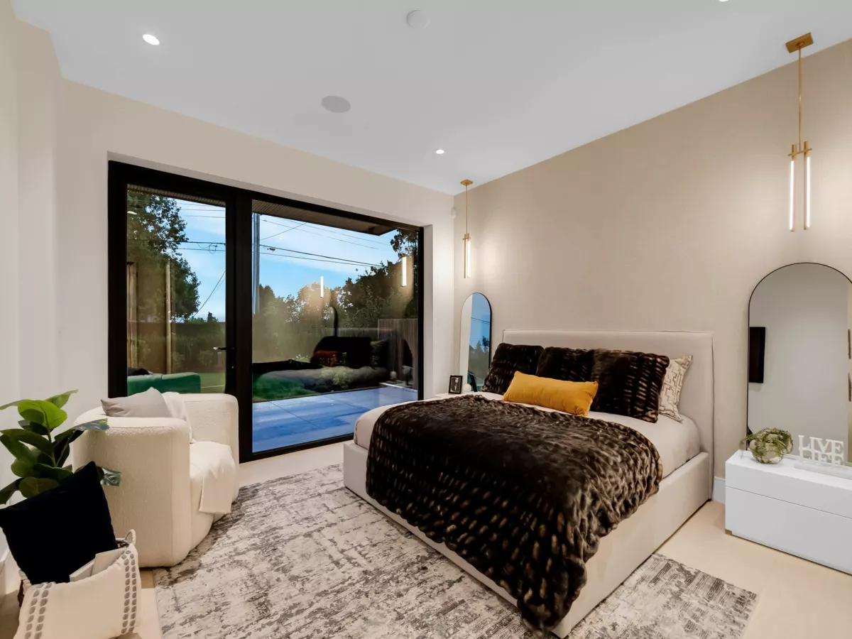 Office / Den Photo of 2423 Mathers Avenue, West Vancouver, BC