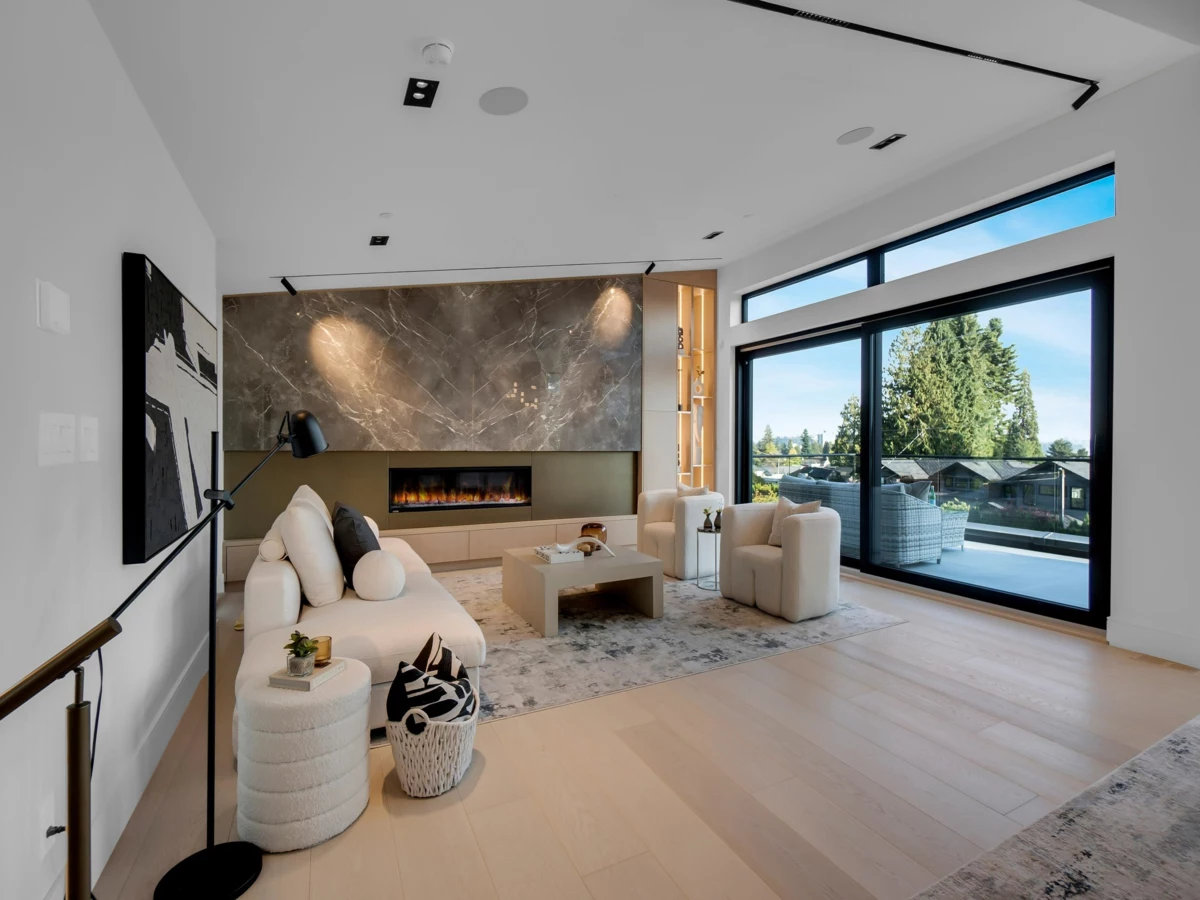 Pantry Photo of 2423 Mathers Avenue, West Vancouver, BC