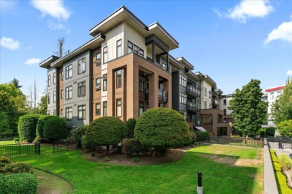 111 20058 Fraser Highway, Langley, BC, Langley City — 1 bed apartment/condo for sale