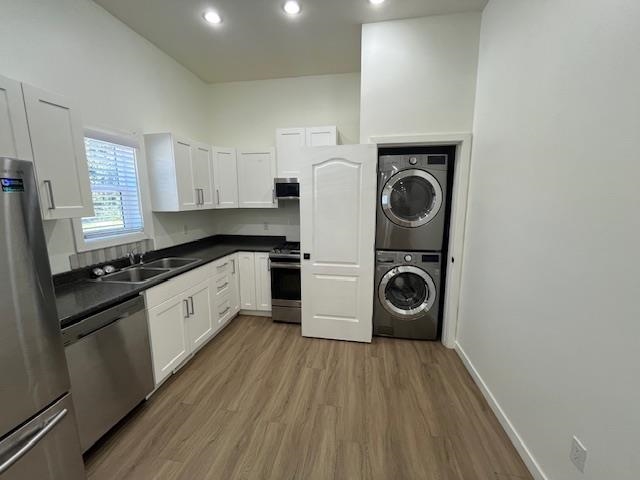 Kitchen Photo of 25491 Dewdney Trunk Road, Maple Ridge, BC
