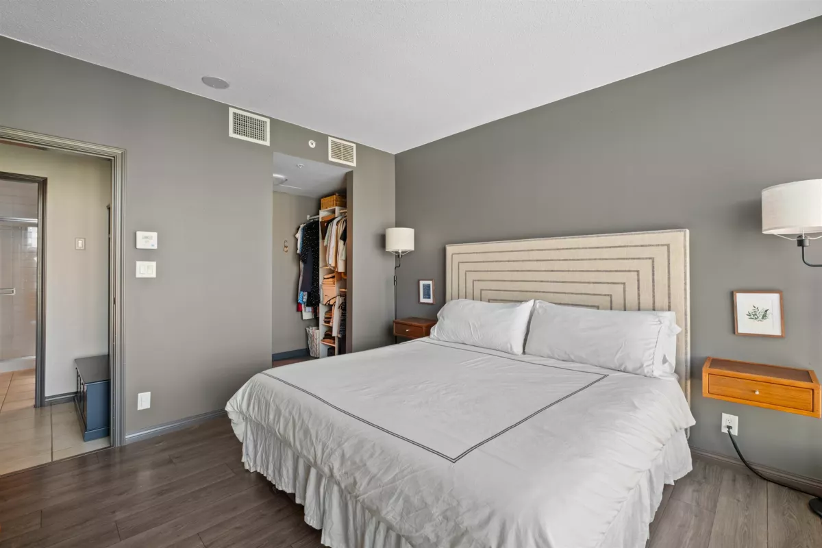 Bedroom 4 Photo of 2001 188 E Esplanade, North Vancouver, BC