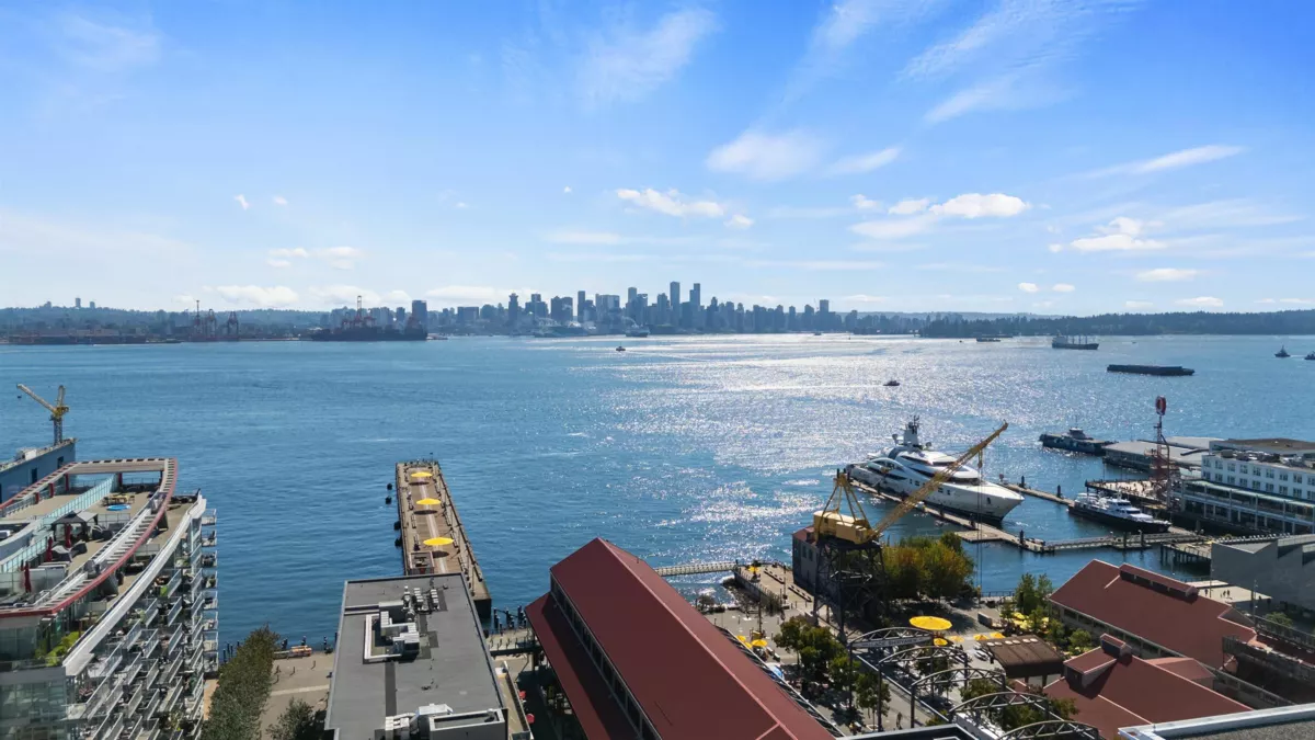 Hallway Photo of 2001 188 E Esplanade, North Vancouver, BC