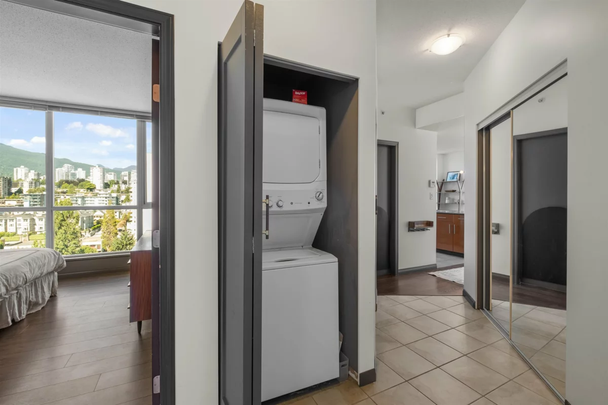 Laundry Room Photo of 2001 188 E Esplanade, North Vancouver, BC