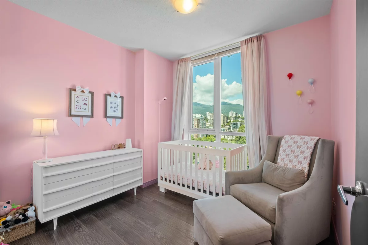 Loft / Bonus Room Photo of 2001 188 E Esplanade, North Vancouver, BC