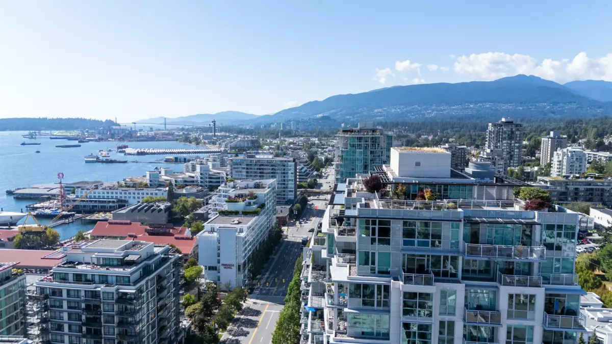 Outdoor Patio Photo of 2001 188 E Esplanade, North Vancouver, BC