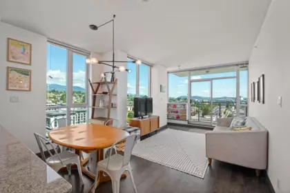 2001 188 E Esplanade, North Vancouver, BC, North Vancouver — Apartment/Condo for sale
