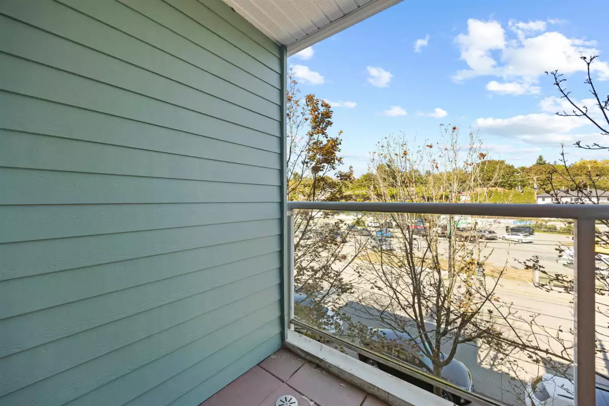 Loft / Bonus Room Photo of 312 5723 Collingwood Street, Vancouver, BC
