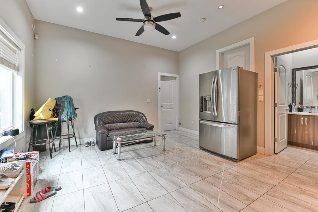 Outdoor Kitchen Photo of 12768 97a Avenue, Surrey, BC