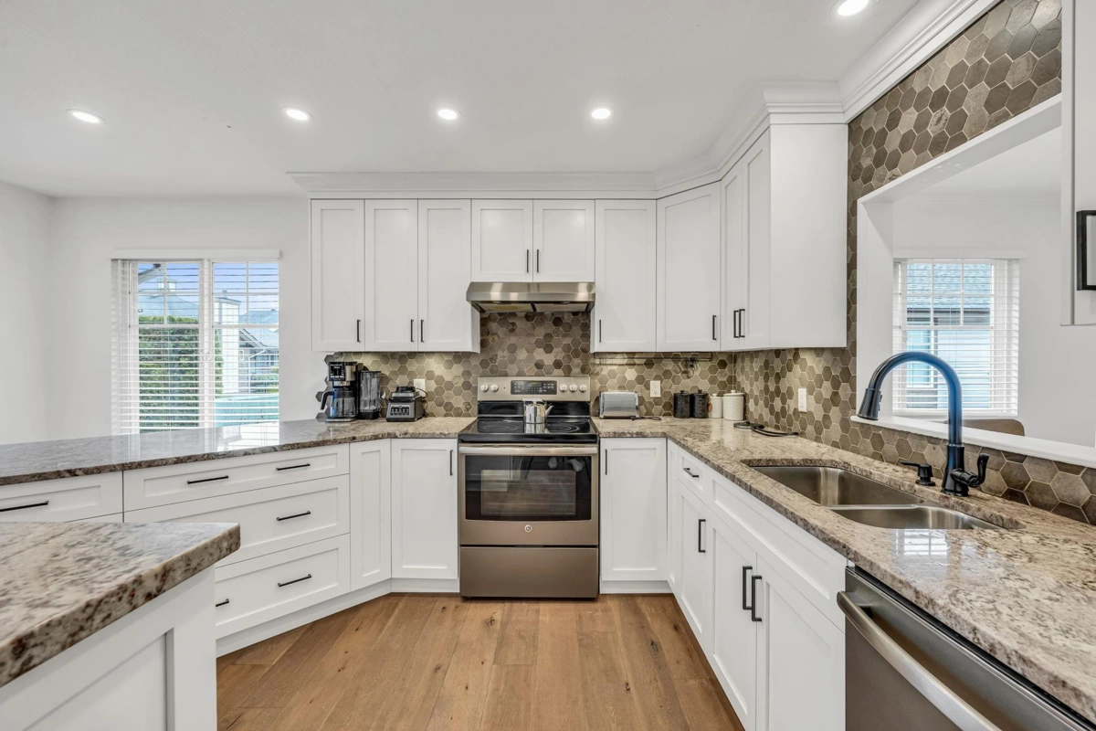 Kitchen Photo of 18 20222 96 Avenue, Langley, BC