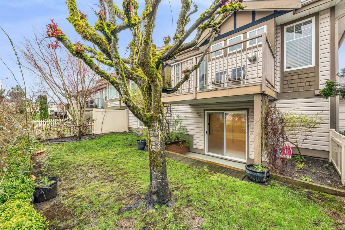 Outdoor Patio Photo of 18 20222 96 Avenue, Langley, BC