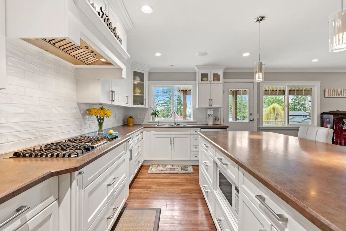 Guest Bathroom Photo of 29288 Duncan Avenue, Abbotsford, BC