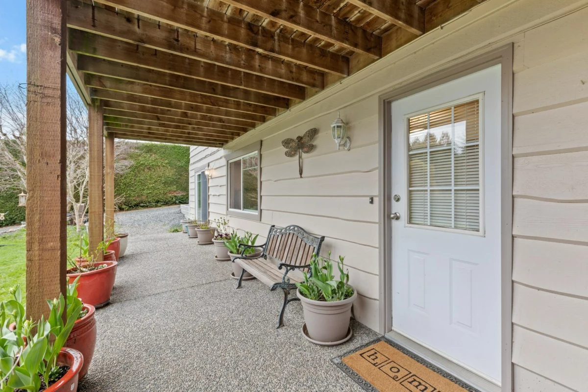Swimming Pool Photo of 29288 Duncan Avenue, Abbotsford, BC