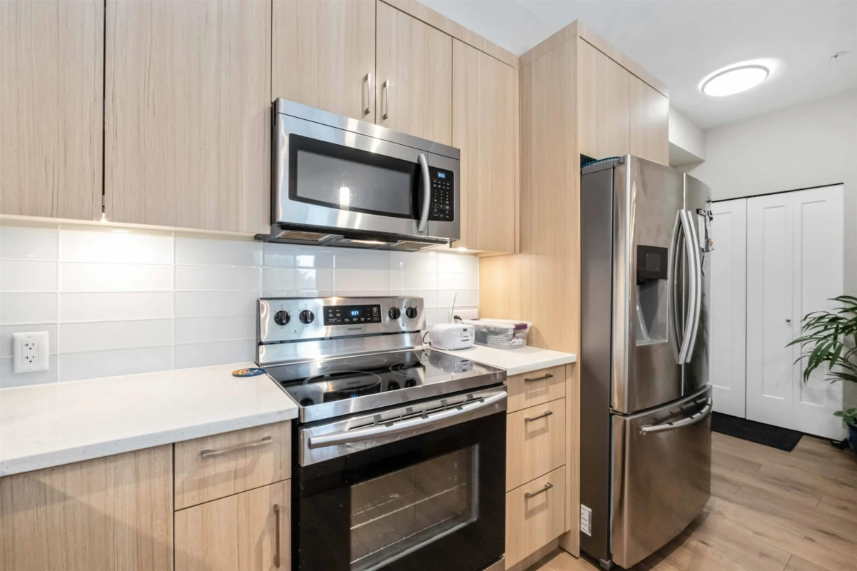 Basement Recreation Room Photo of 412 12460 191 Street, Pitt Meadows, BC