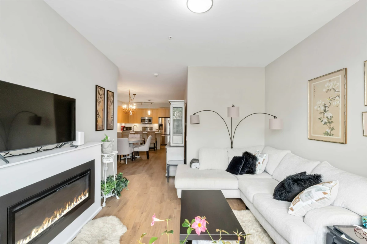 Breakfast Nook Photo of 412 12460 191 Street, Pitt Meadows, BC