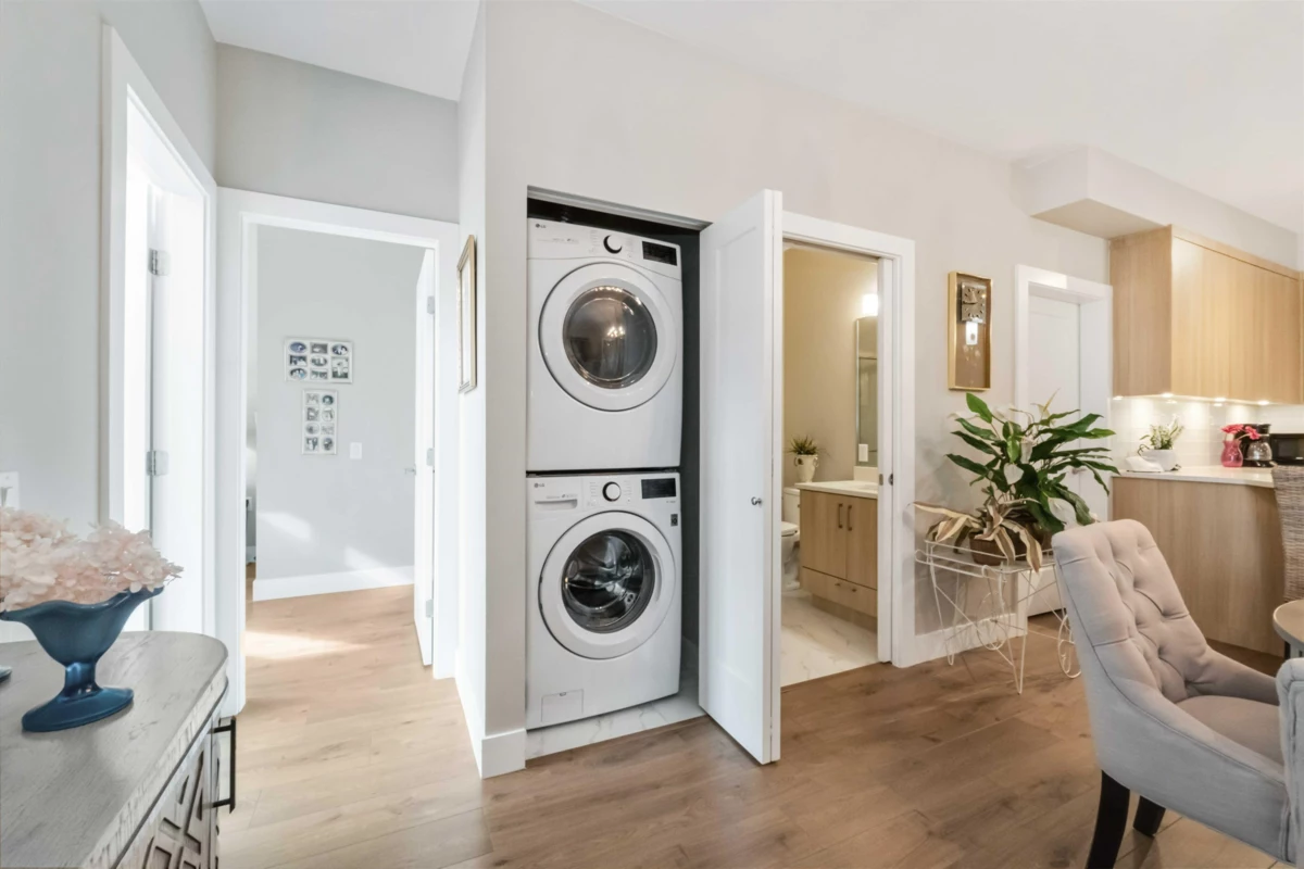 Front Yard Photo of 412 12460 191 Street, Pitt Meadows, BC