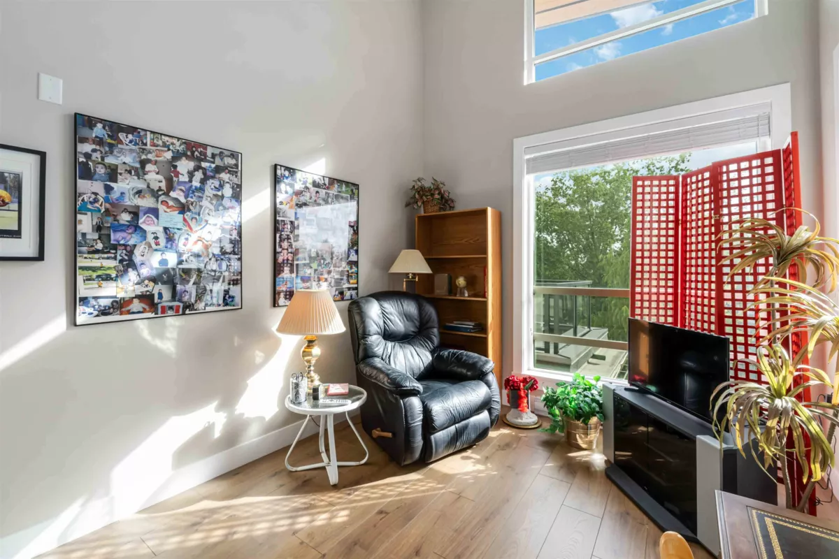 Street View Photo of 412 12460 191 Street, Pitt Meadows, BC