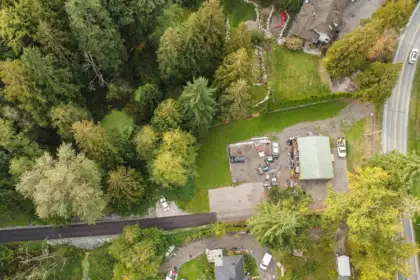 Garden / Landscaping Photo of 25330 72 Avenue, Langley, BC
