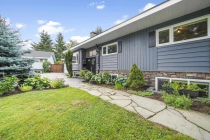 21554 Berry Avenue, Maple Ridge, BC, Maple Ridge — Single Family Residence for sale