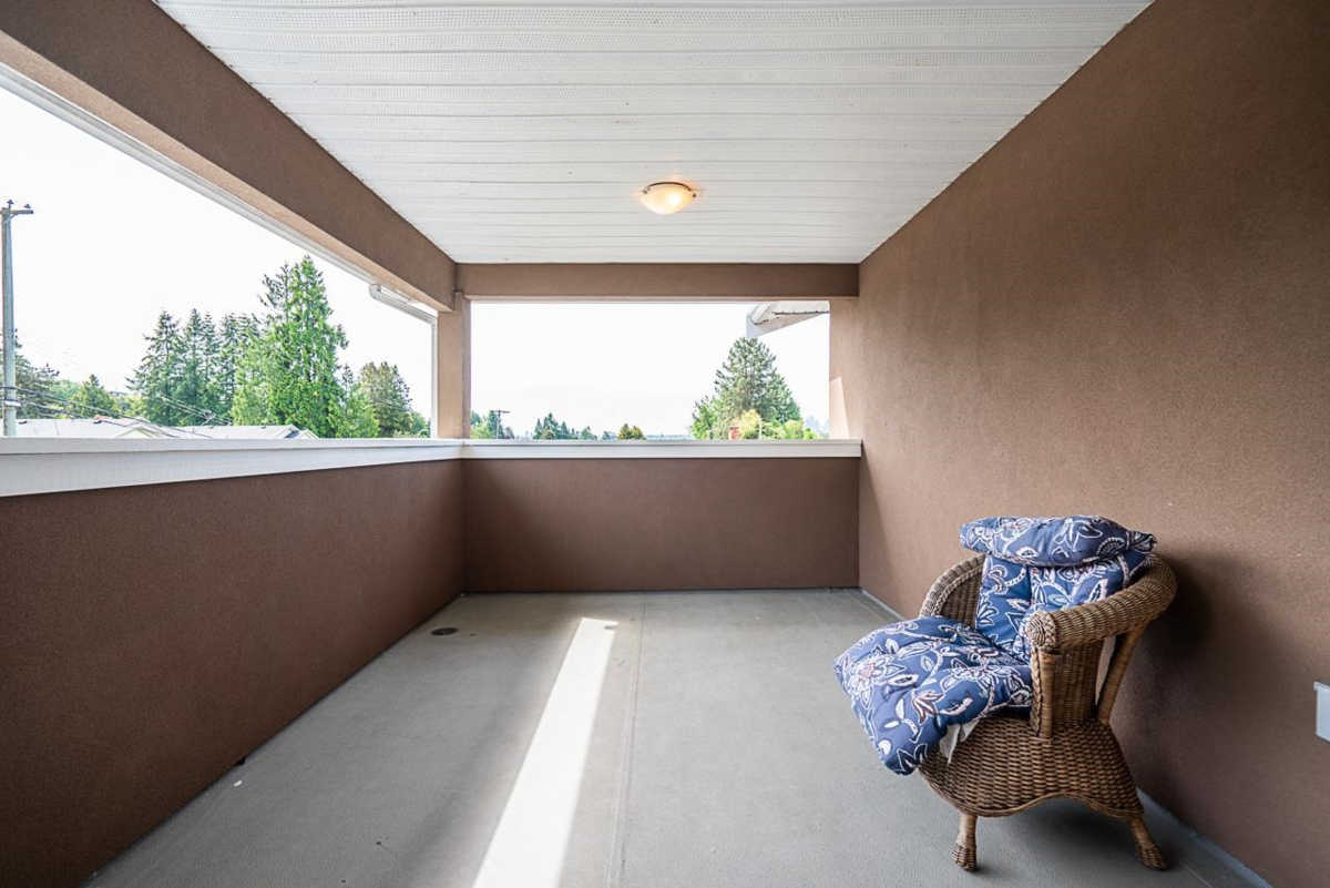 Backyard Photo of 5498 Venables Street, Burnaby, BC