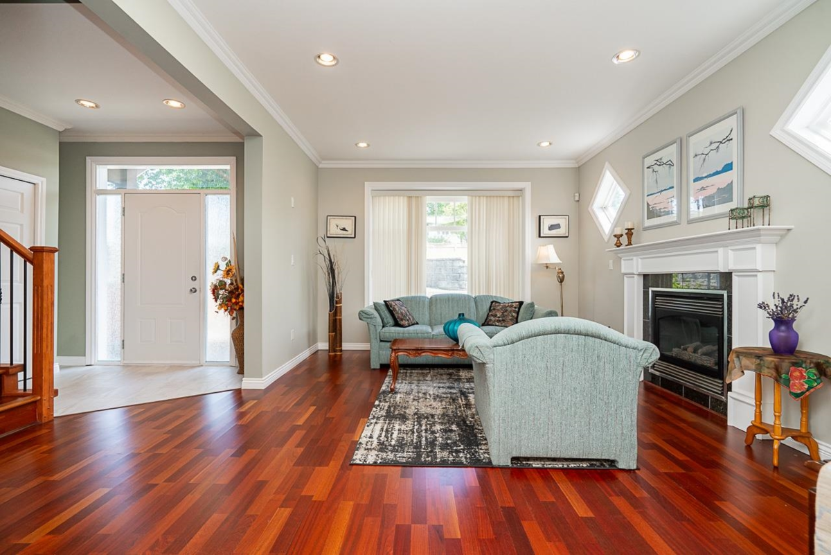 Kitchen Photo of 5498 Venables Street, Burnaby, BC
