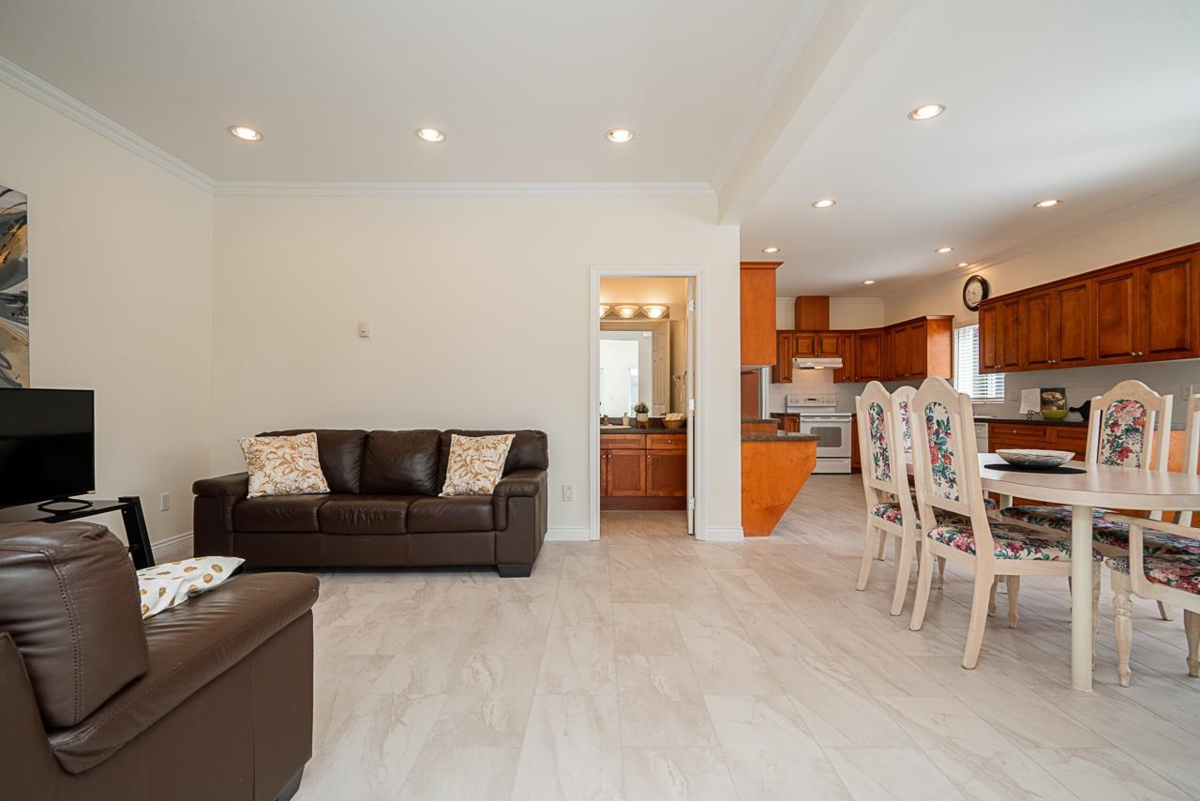 Office / Den Photo of 5498 Venables Street, Burnaby, BC