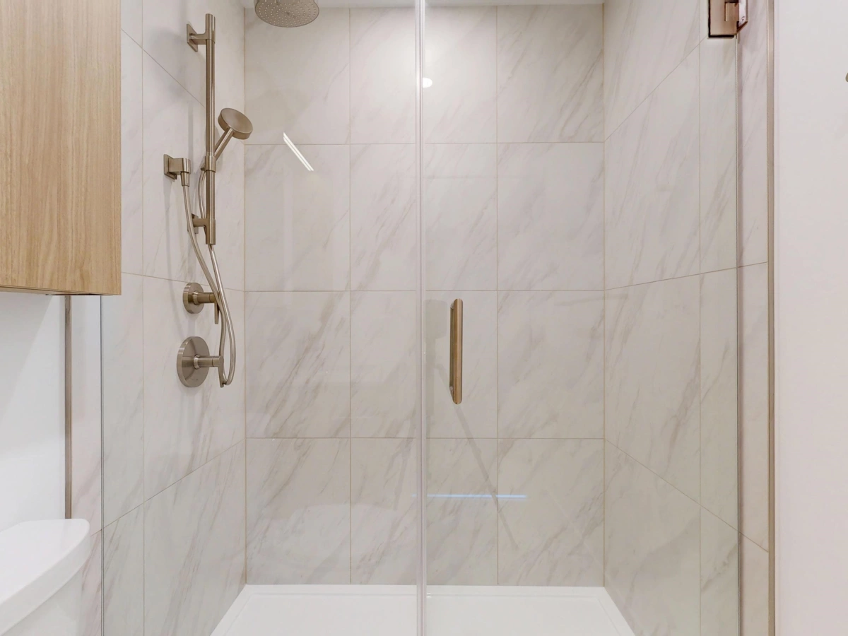 Primary Bathroom Photo of 902 626 Claremont Street, Coquitlam, BC