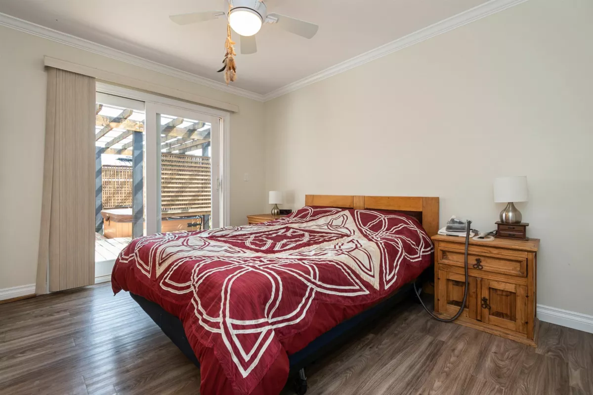 Hallway Photo of 9598 Johnson Street, Chilliwack, BC