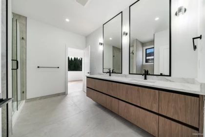 Guest Bathroom Photo of 817 Cornell Avenue, Coquitlam, BC