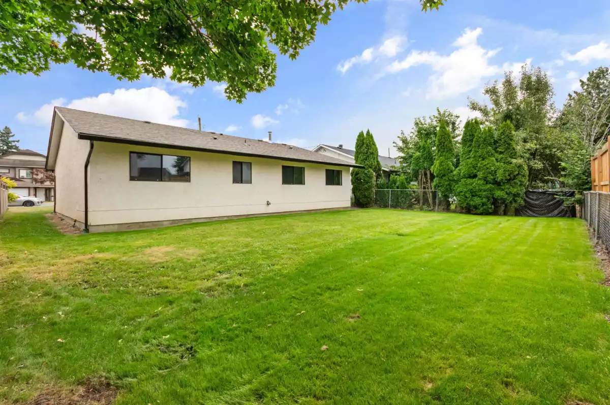 Outdoor Deck Photo of 7155 Rochester Avenue, Chilliwack, BC