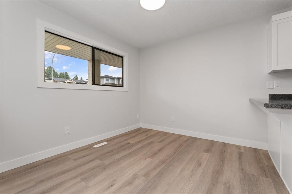 Walk-In Closet Photo of 7155 Rochester Avenue, Chilliwack, BC