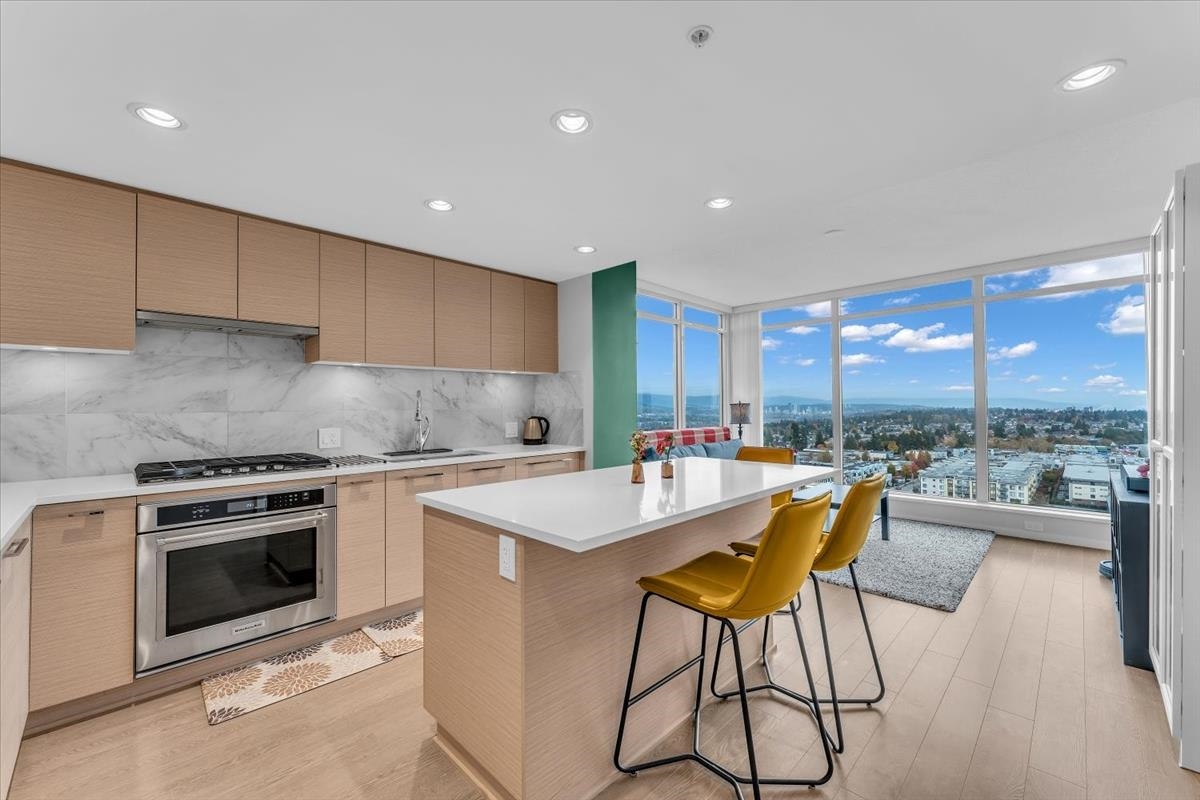 Breakfast Nook Photo of 1906 6700 Dunblane Avenue, Burnaby, BC