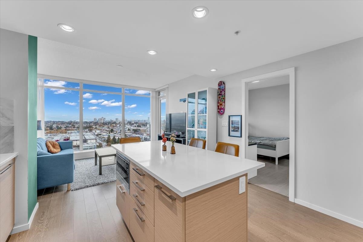 Kitchen Island Photo of 1906 6700 Dunblane Avenue, Burnaby, BC