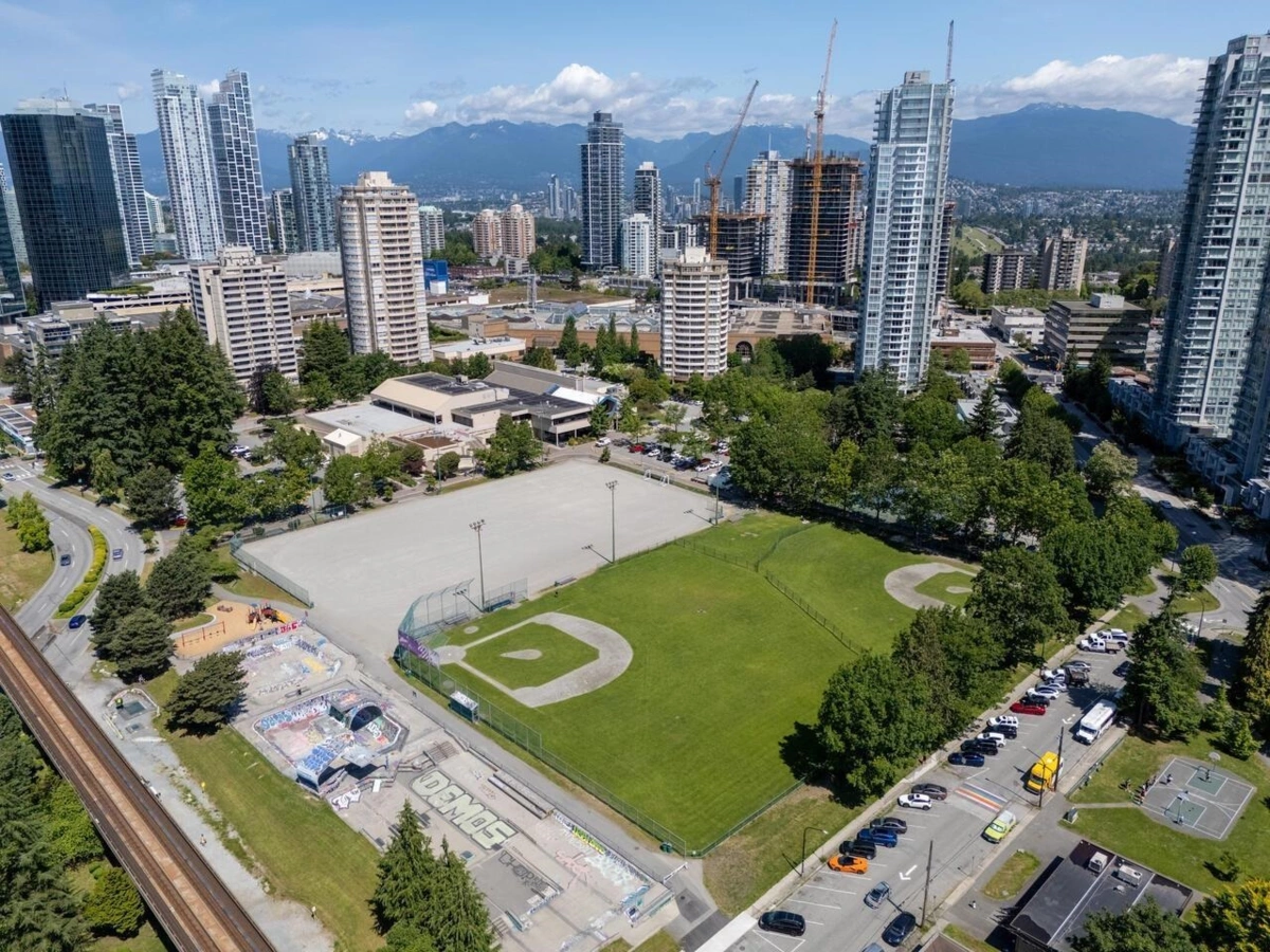 Laundry Room Photo of 1906 6700 Dunblane Avenue, Burnaby, BC