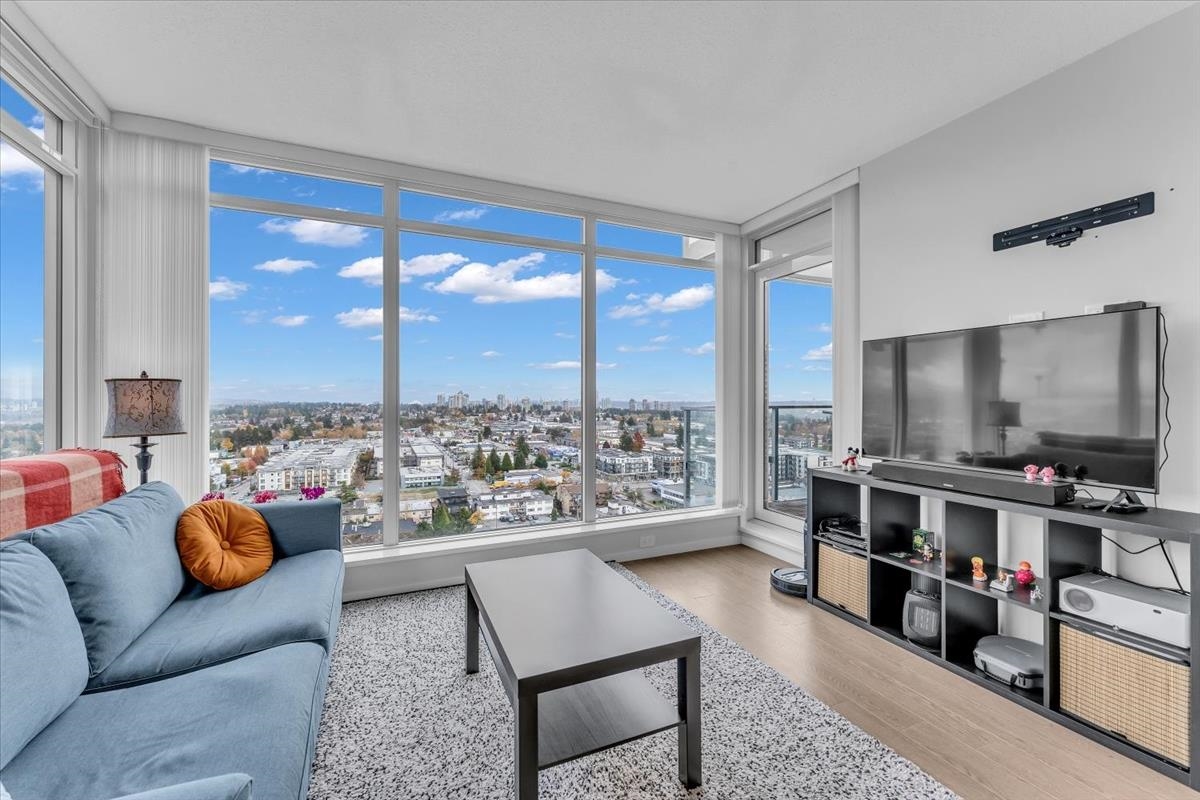 Walk-In Closet Photo of 1906 6700 Dunblane Avenue, Burnaby, BC