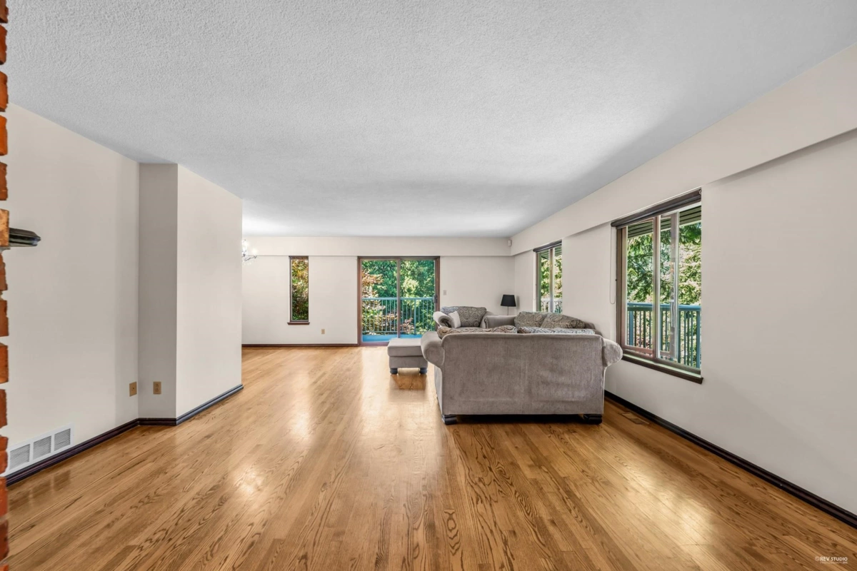 Outdoor Patio Photo of 3845 Bayridge Avenue, West Vancouver, BC