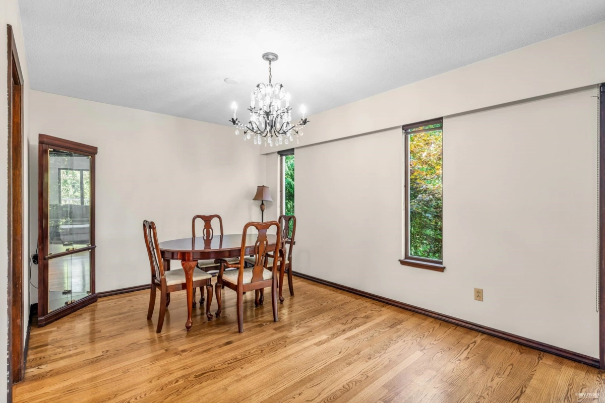 Staircase Photo of 3845 Bayridge Avenue, West Vancouver, BC