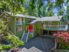 3845 Bayridge Avenue, West Vancouver, BC