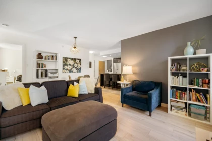 302 2200 Douglas Road, Burnaby, BC, Burnaby — Apartment/Condo for sale