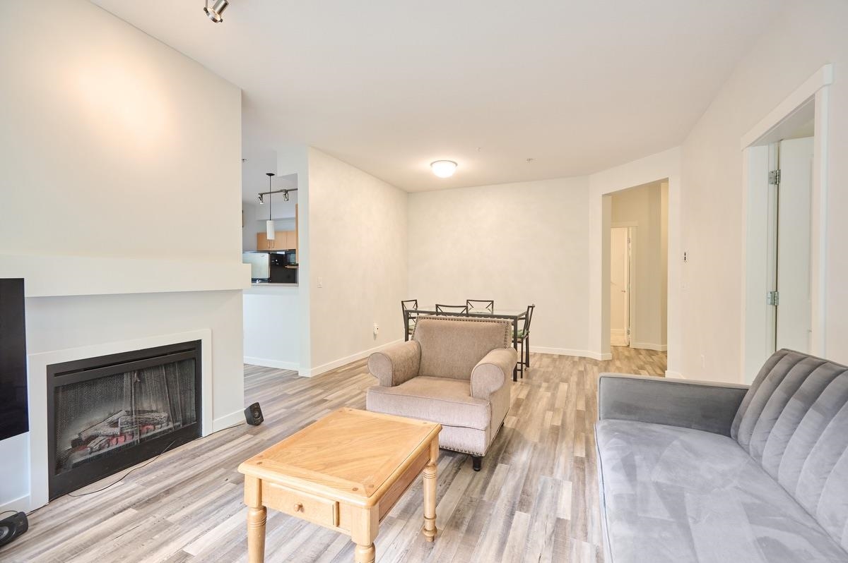 Kitchen Photo of 119 801 Klahanie Drive, Port Moody, BC